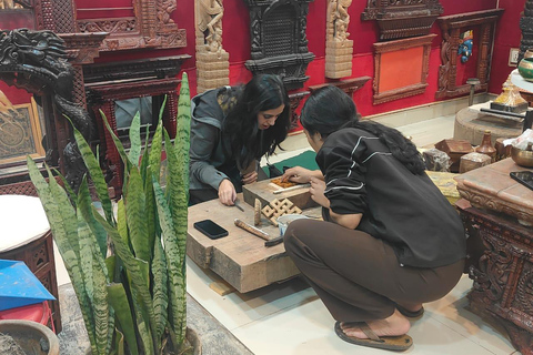 Kathmandu Wood Carving Express Workshop with Hotel Pickup