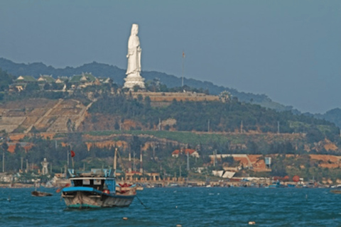 Hue Transfer To/From Hoi An via Hai Van Pass & Sightseeing