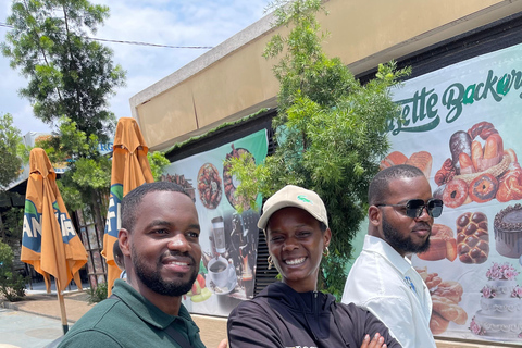 Esperienza locale notturna: cultura e caffè a KigaliEsperienza locale serale: cultura e caffè a Kigali