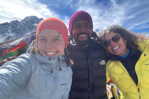 Nepal 9 Days: Langtang Valley Trek & Cultural Sunrise