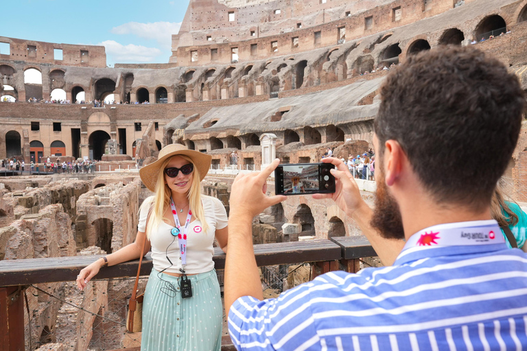 Roma: Tour dell&#039;Arena del Colosseo, del Foro Romano e del PalatinoTour per piccoli gruppi (massimo 10 partecipanti)