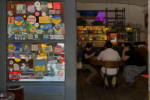 Tbilisi:Where Locals Eat, Food & Wine Guided Tour (All-incl)