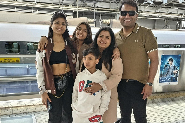 من أوساكا: رحلة يومية خاصة إلى هيروشيما بالقطار السريع