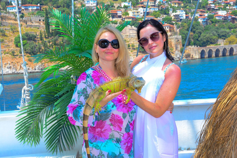 Yate Side Harem Maldiv: Tour en barco de lujo&quot;.