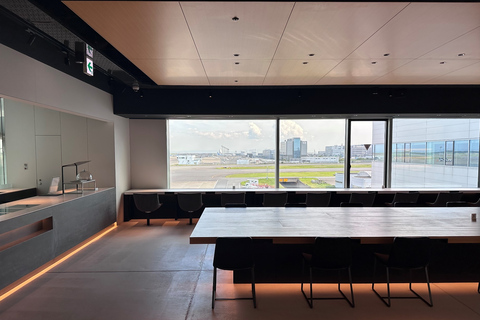 Tokio: salonik na międzynarodowym lotnisku Haneda By DragonPassT2 Krajowy DEP i międzynarodowy DEP: Power Lounge Premium