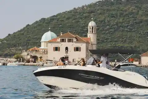 Kotor: Besuche Perast und Lady Of The Rocks mit dem Schnellboot