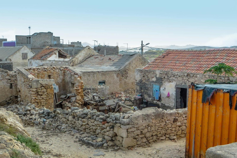 Półdniowa wycieczka 4x4 z pustynią Viana i wioskamiPołudniowa Boa Vista 4x4 Tour z pustynią Viana i wioskami