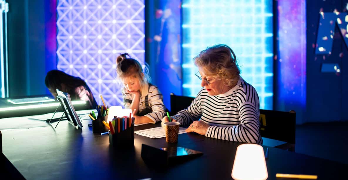 Afbeelding 7 van Eindhoven: Motion Experience Lichtkunst Speeltuin Ticket