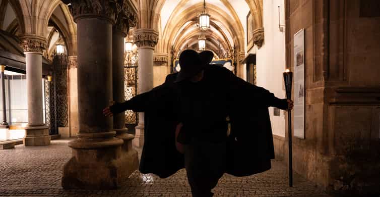 Munich: Night Watchman Torch Tour in German photo 9