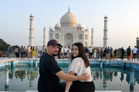 Chennai to Taj Mahal, Agra day trip with return flights Chennai to Taj Mahal, Agra day trip with return flights