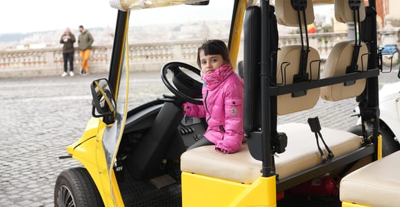 Rome: Golf Cart Photoshoot with Local Guide