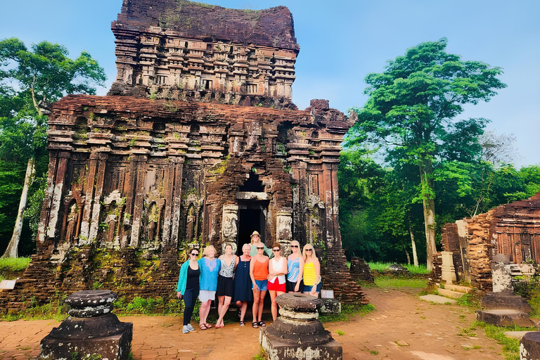 A perfect morning in My Son Holyland and Rice paper making
