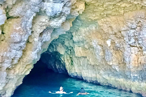 O melhor de Comino em um piscar de olhos: passeio de barco pelas cavernas, enseadas e praias