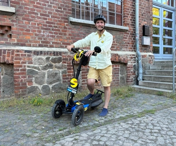 Leipzig: tour SCUDDY ❯ ¡Descubre la ciudad, los parques y mucho más con una nueva forma de conducir!
