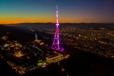 &quot;Vista Heights: El paraíso panorámico de Tiflis&quot;