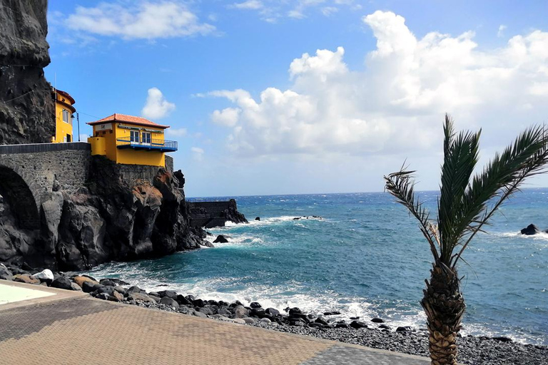 Madeira Southwest in 4h: R. Brava, P. do Sol &amp; Paúl do MarFrom Funchal: Madeira Southwest Coast Half-Day Private Trip