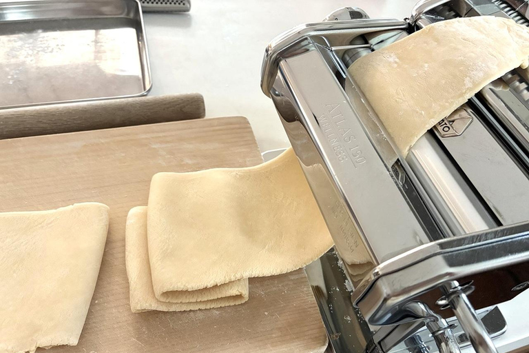 Nagoya: Make Homemade Tonkotsu Ramen from Scratch!