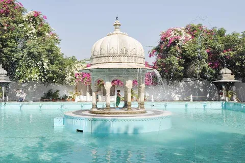 Udaipur: Private Full-Day Sightseeing Tour with Guide