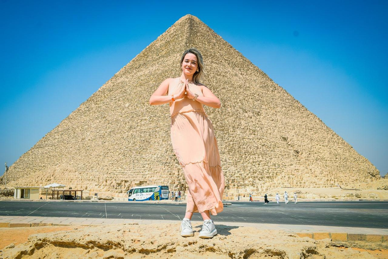 Hurghada to Cairo: Pyramids & Museum for First-Time Visitors Option 2 - The Grand Egyptian Museum (GEM) and Giza Pyramids