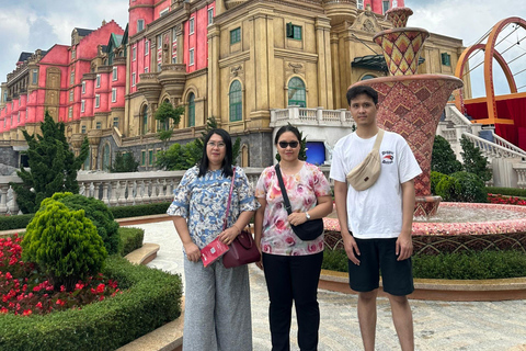 Da Nang: Excursão de Limusina às Colinas de Ba Na e à Ponte Dourada