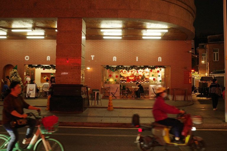 Guangzhou: Cantonese Cuisine & Street Food Walking Tour