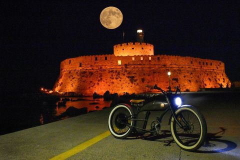 Night Rhodes: old town e-bike tour with drink & meze
