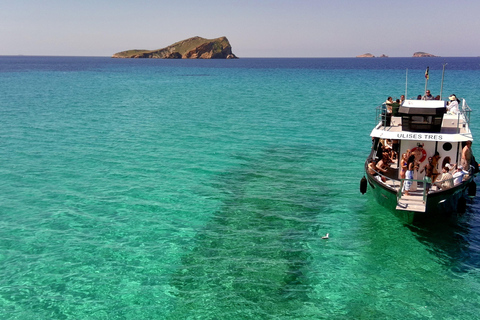 Sail along the northeast coast of Ibiza. Take a boat trip along the northeast coast of Ibiza.