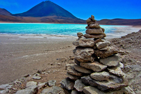 Tour particular em 3D no Salar de Uyuni com os hotéis Tayka