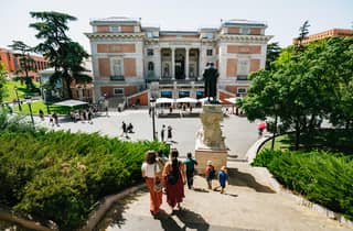 Madrid: Museo del Prado mit optionaler Tapas-Verkostung oder E-Bike-Tour