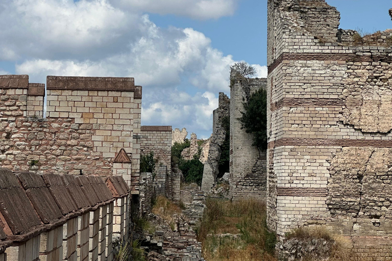 Tour delle Mura di Contantinopoli e del Palazzo Blachernea