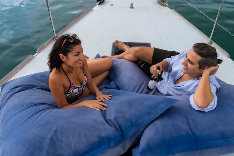 Haven van Catania: Luxe privétour naar Aci Trezza per zeilboot