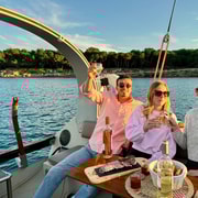 Golf Juan: Crucero en velero al atardecer con aperitivo en la Isla