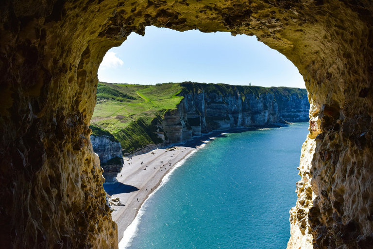 From Paris: Étretat Cliffs & Honfleur Port Full-Day Trip