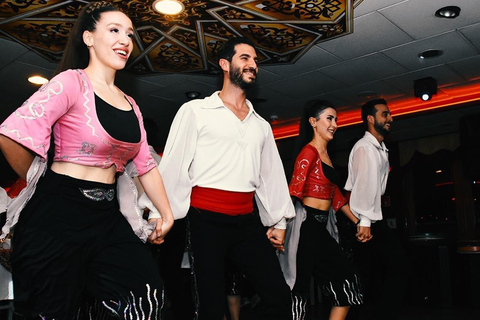 Istanbul: Bosphorus Dinner Cruise with Turkish Show