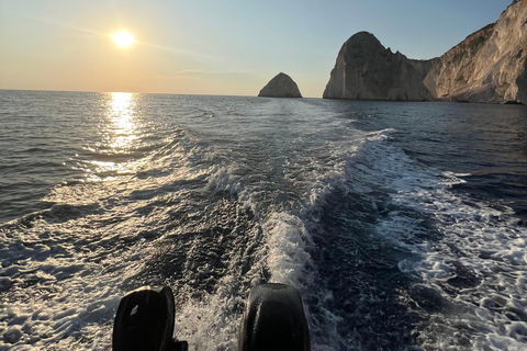 Zakynthos: Full-day Boat Rental in Marathonisi, Keri & Myzithres