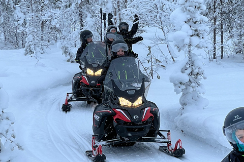 Levi: 1-Hour Beginner Snowmobile Safari on Private Land
