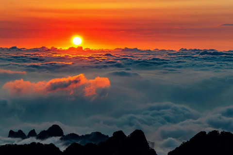 Da Shanghai: gita di 1 giorno privata a Huangshan in treno ad alta velocitàDa Shanghai: gita di 1 giorno a Huangshan in treno ad alta velocità