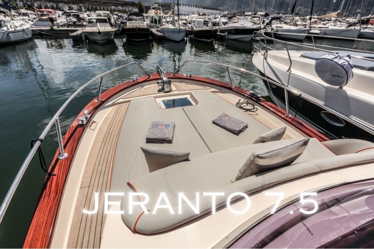 Positano: Capri Full-Day Boat Experience with Drink an food Positano: Capri Full-Day Traditional Boat Experience
