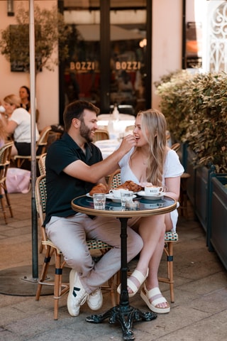 Private Vacation Photoshoot with Photographer in Nice