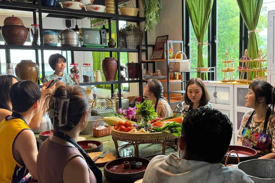 Silom Thai-Kochkurs mit Garten- oder Markttour. Foto: GetYourGuide