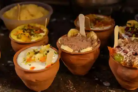 Varanasi Street Food Crawl (2 Hours Guided Tour)