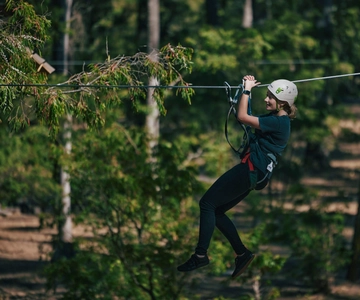 Busselton: Aventura en el bosque con tirolina y circuito de cuerdas