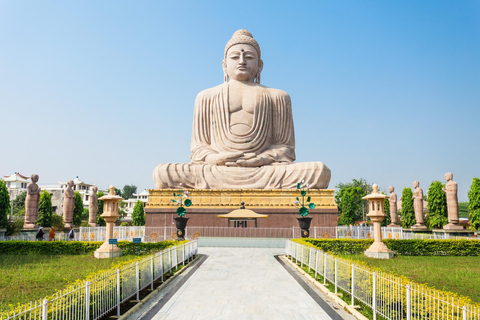 From Varanasi: Bodhgaya 2-Day Tour with Accommodation