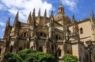 Von Madrid aus: Ausflug nach Toledo und Segovia, zwei der meistbesuchten Reiseziele