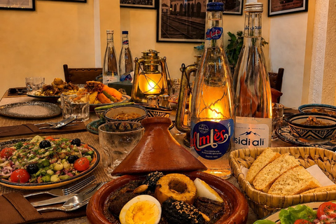 Marrakech Medina Night Tour with Rooftop Dinner