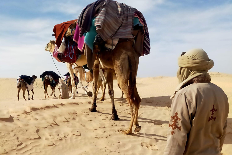 Douz Sahara: Trek and Yoga in a Nomadic Bivouac Douz Sahara: trek and yoga in a nomadic bivouac