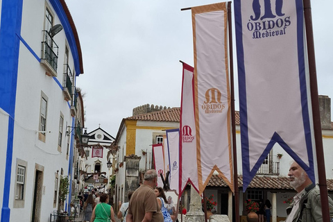 Lisbon to Porto with Óbidos-Nazaré-Fátima-Coimbra-Aveiro 3 STOPS