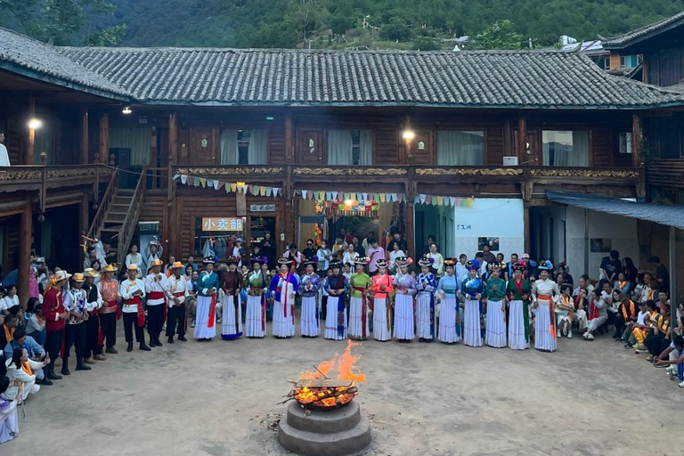 From Kunming: 8-Day Yunnan Private Cultural Tour