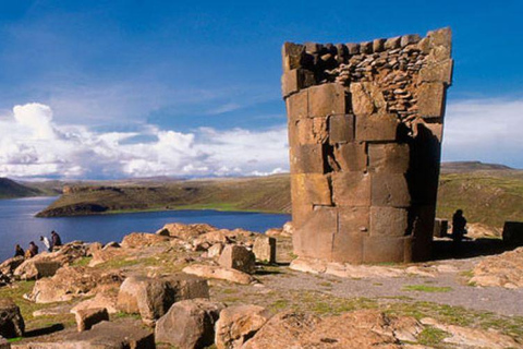 Excursie naar de chullpas van Sillustani: Mysterieuze begraafplaats