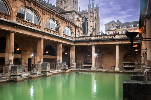 Visit Bath Roman Baths Entry Ticket with Audio Guide in Bath, United Kingdom